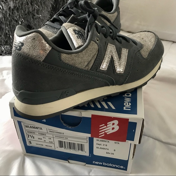 New Balance shoes - Picture 3 of 5
